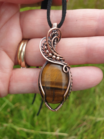 Tiger eye gemstone pendant