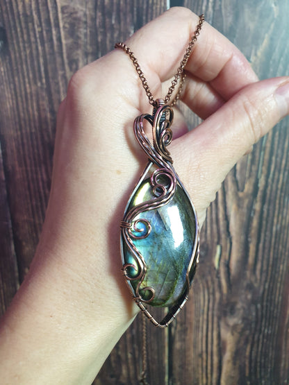 Blue labradorite gemstone necklace