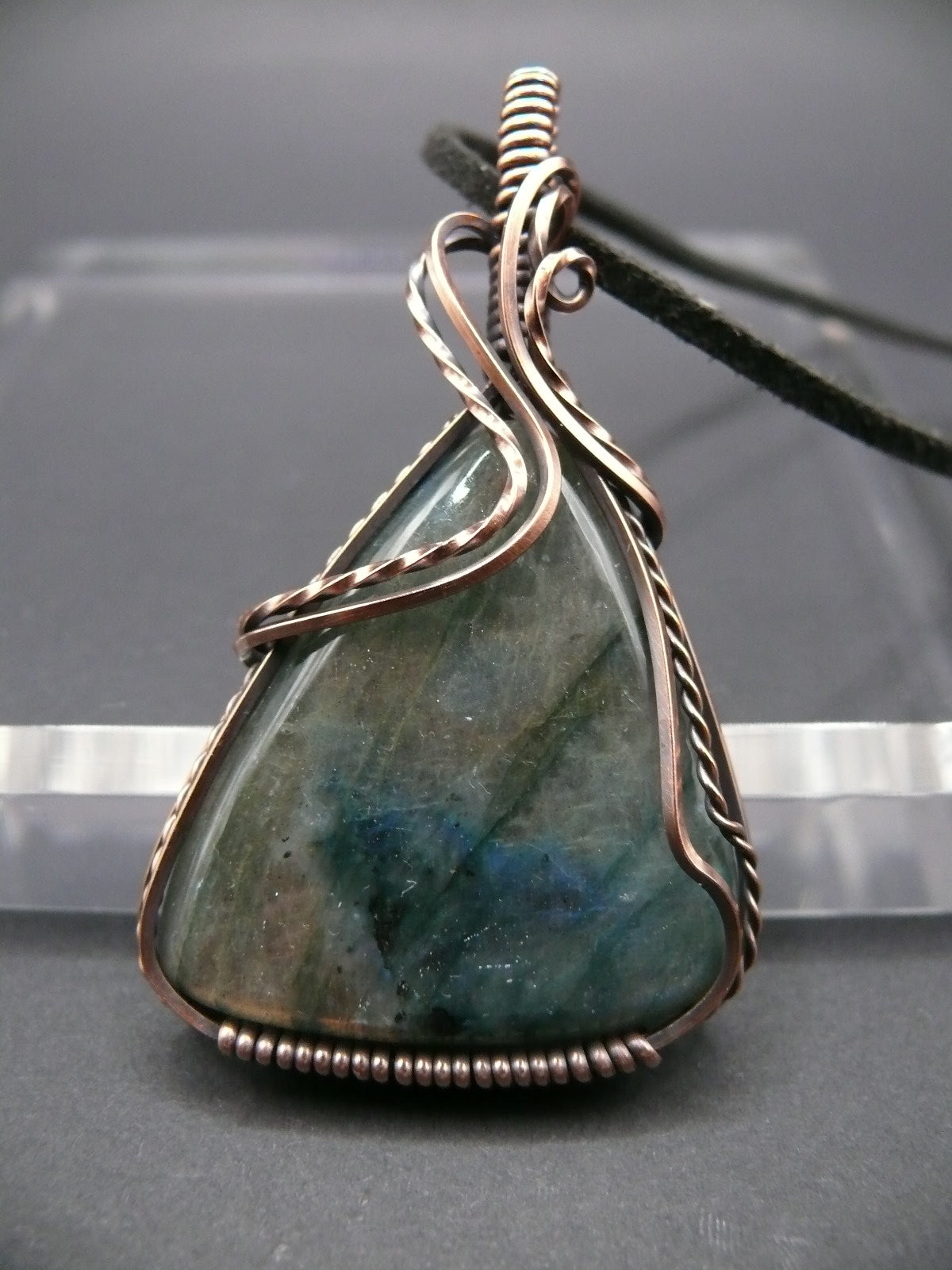 Antique style large labradorite gemstone pendant