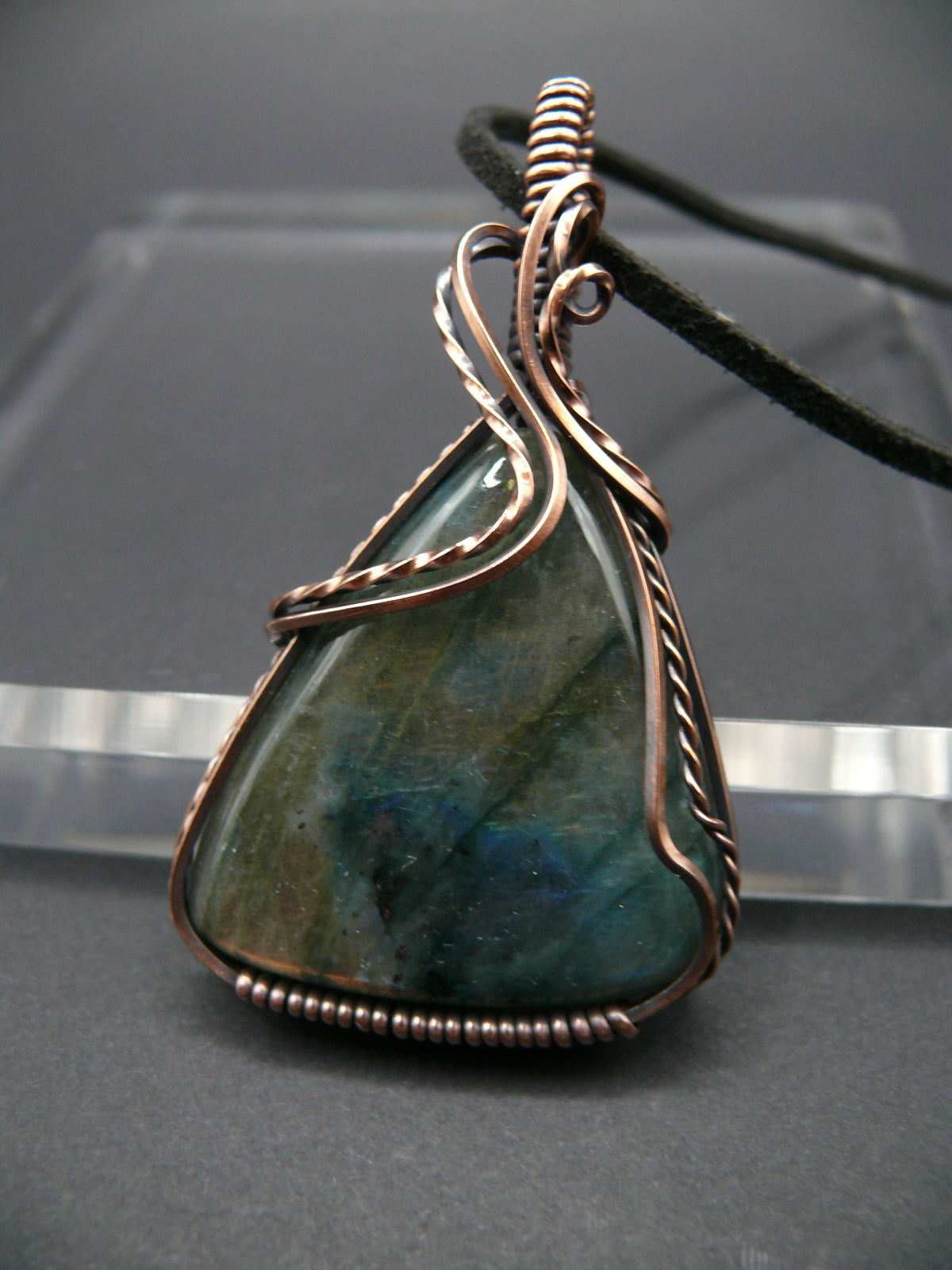 Antique style large labradorite gemstone pendant