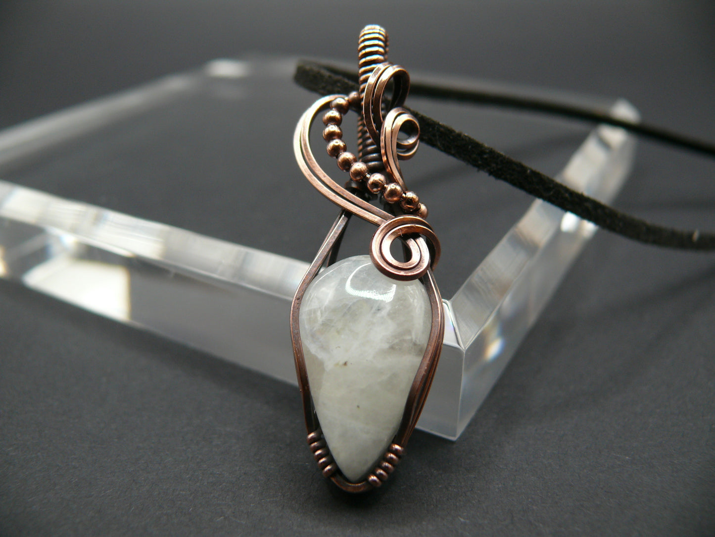 White moonstone mini pendant