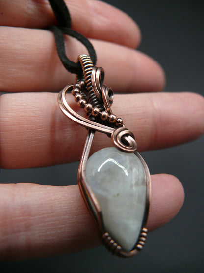 White moonstone mini pendant