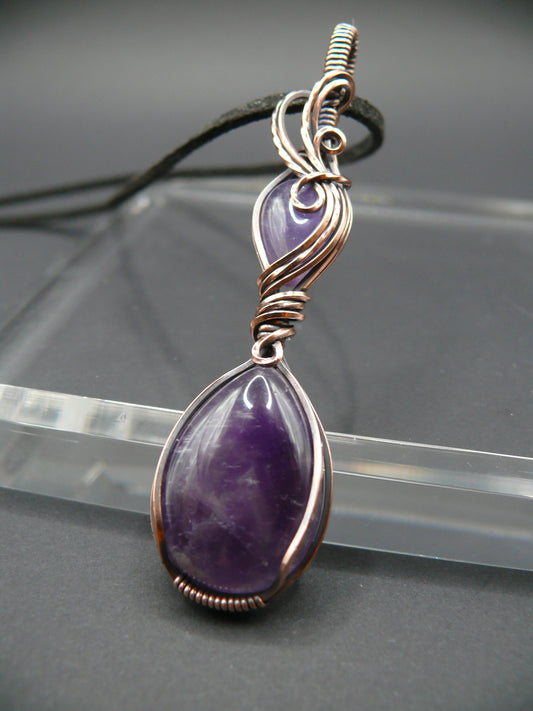 Double amethyst gemstone pendant