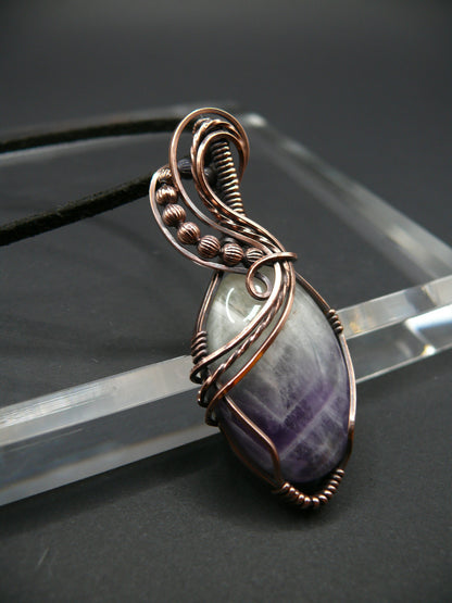 Amethyst gemstone pendant necklace