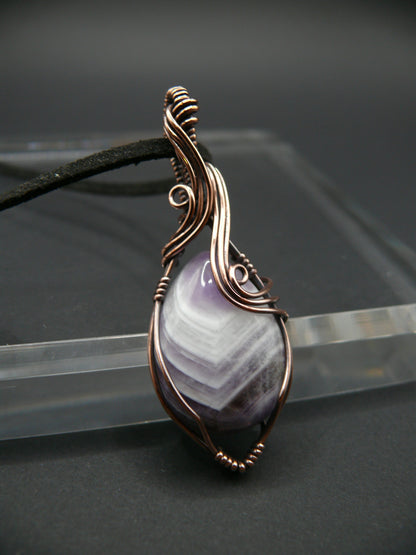 Laced amethyst gemstone necklace