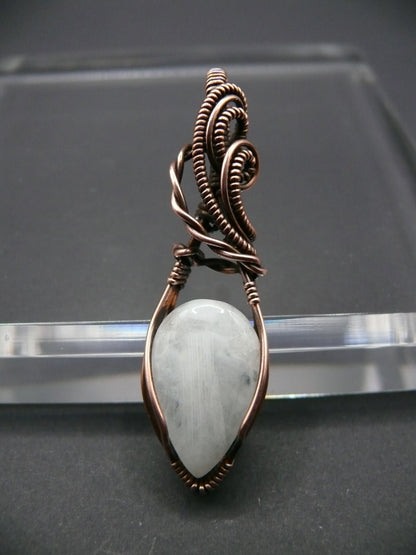 White moonstone gemstone pendant