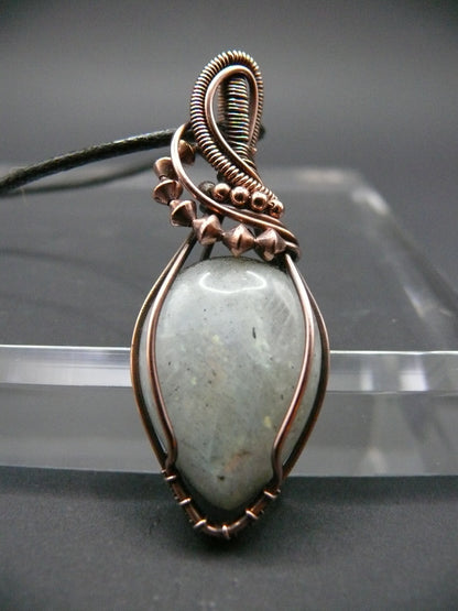 Wire wrapped moonstone pendant