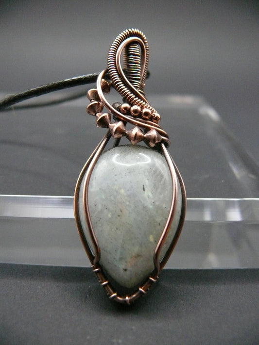 Wire wrapped moonstone pendant