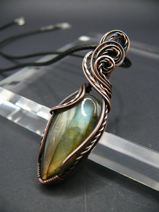 Wire wrapped labradorite pendant in vintage copper