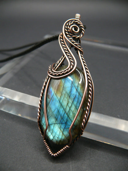 One-of-a-Kind shimmery labradorite gemstone pendant