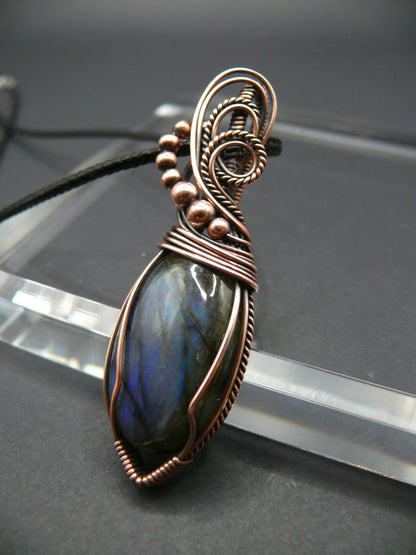 Elegant labradorite gemstone pendant in antiqued copper