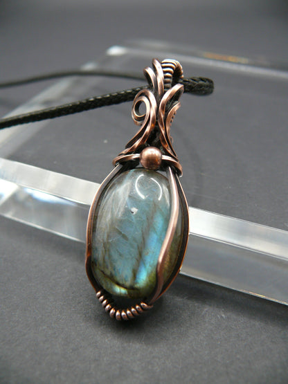 Wire wrapped mini labradorite pendant necklace