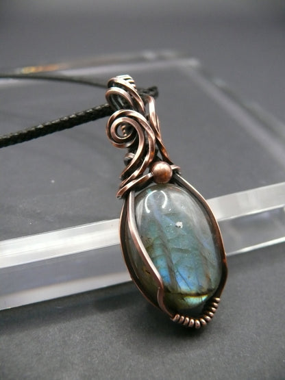 Wire wrapped mini labradorite pendant necklace