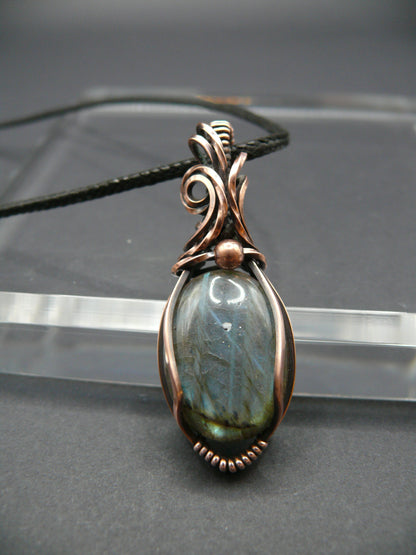 Wire wrapped mini labradorite pendant necklace