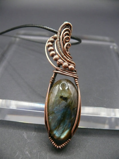 Labradorite pendant