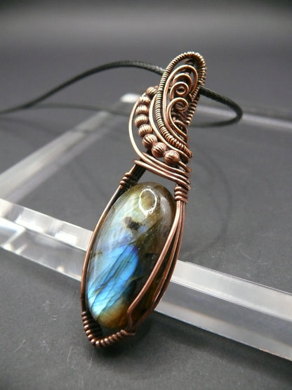 Labradorite pendant