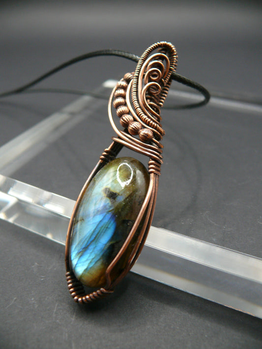 Labradorite pendant