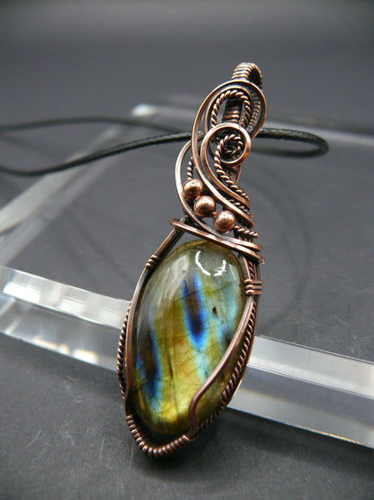 Rustic wire wrapped labradorite pendant