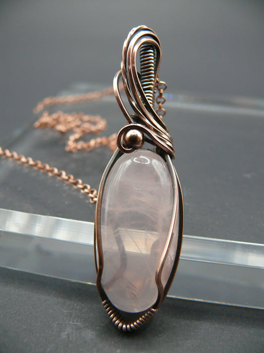 Pink rose quartz pendant