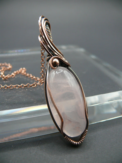 Pink rose quartz pendant