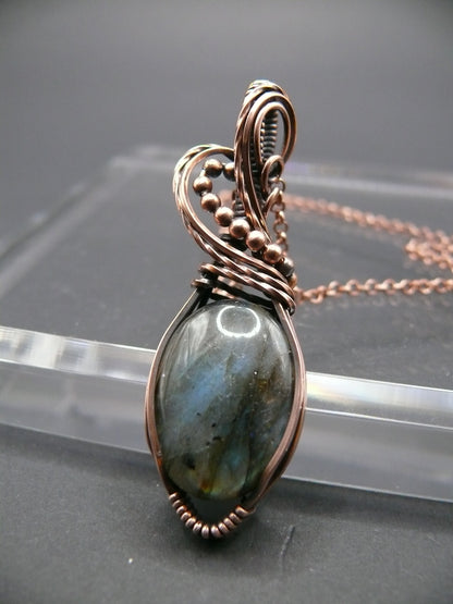 Blue labradorite gemstone necklace