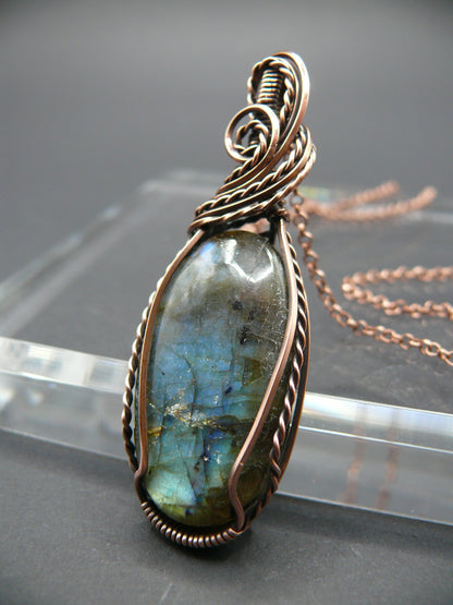 Handcrafted blue glow labradorite beauty copper wire pendant