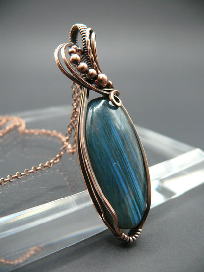 Blue labradorite gemstone statement necklace