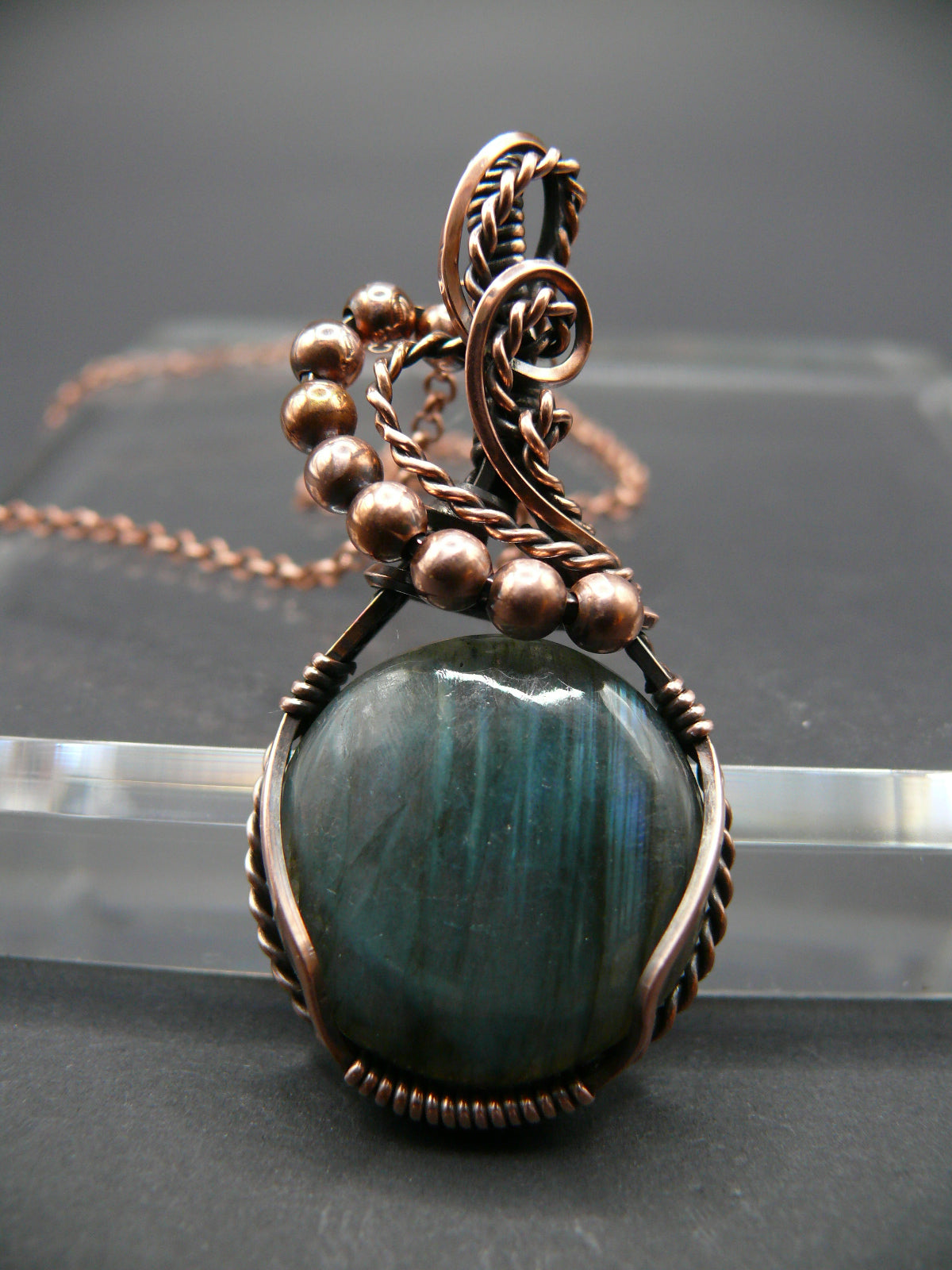 Boho style round labradorite gemstone pendant