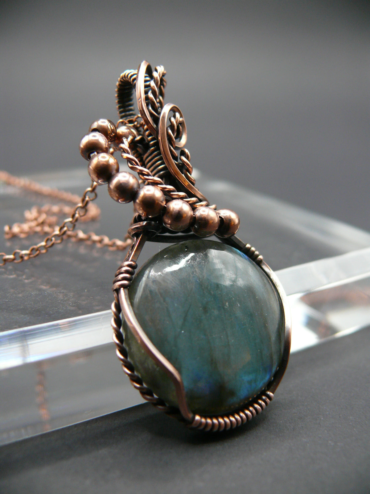 Boho style round labradorite gemstone pendant