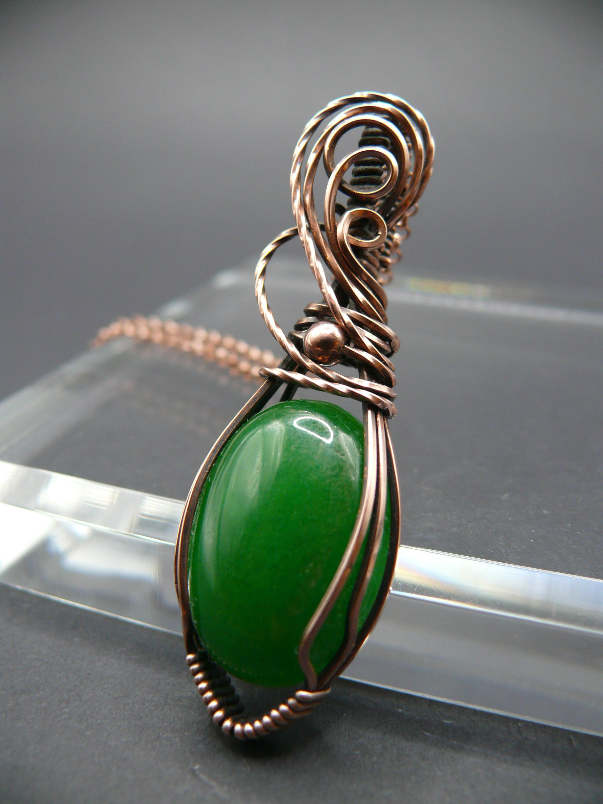 Handmade green jade necklace in copper