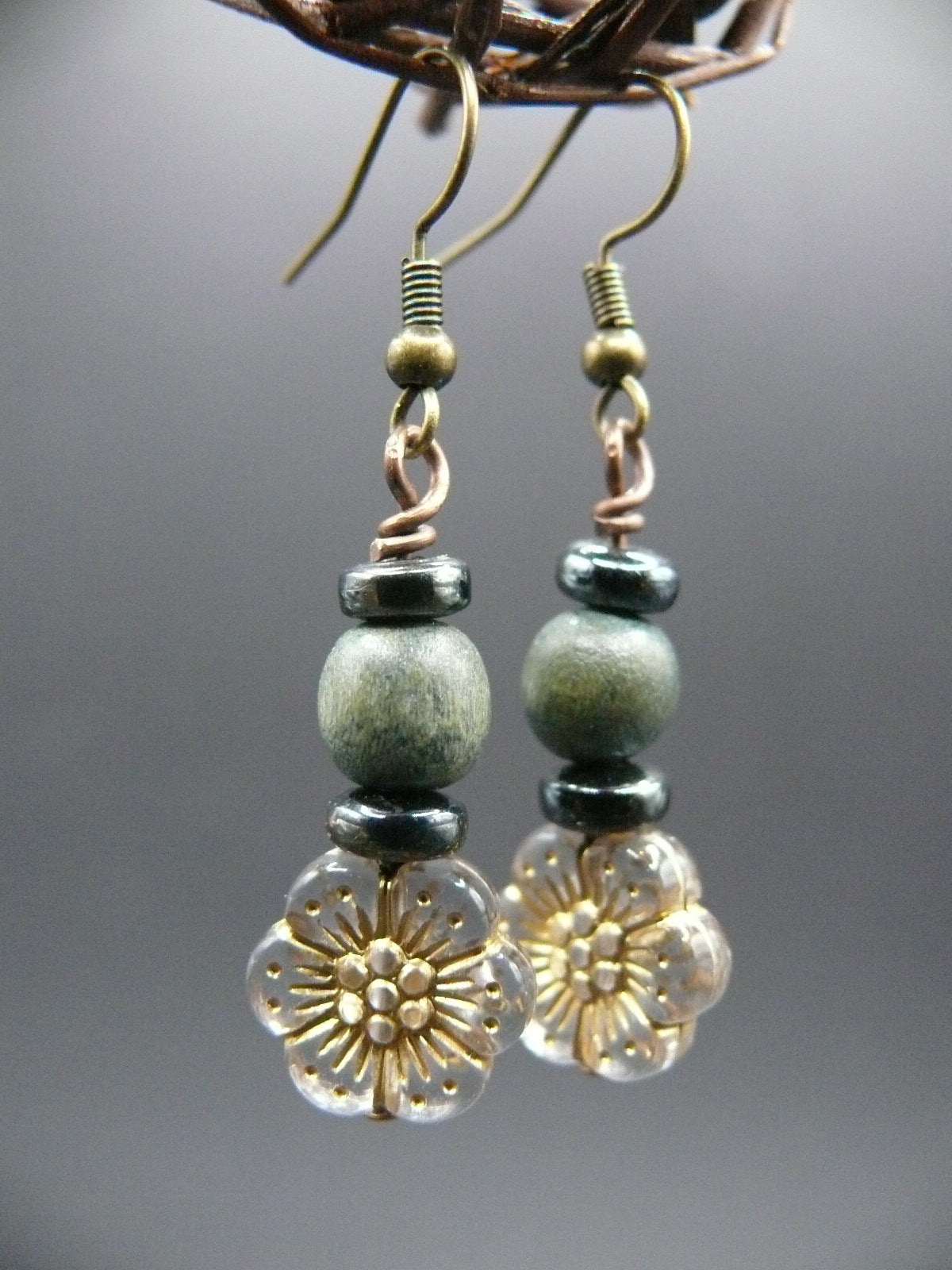 Beaded flower design dangle earrings