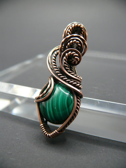 Green malachite wire wrapped pendant