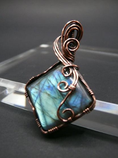 Wire wrapped Labradorite pendant