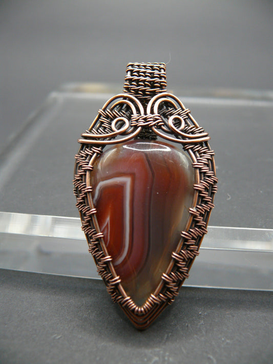 Wire wrapped agate pendant