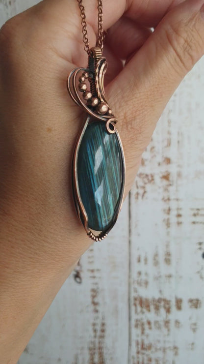 Blue labradorite gemstone statement necklace