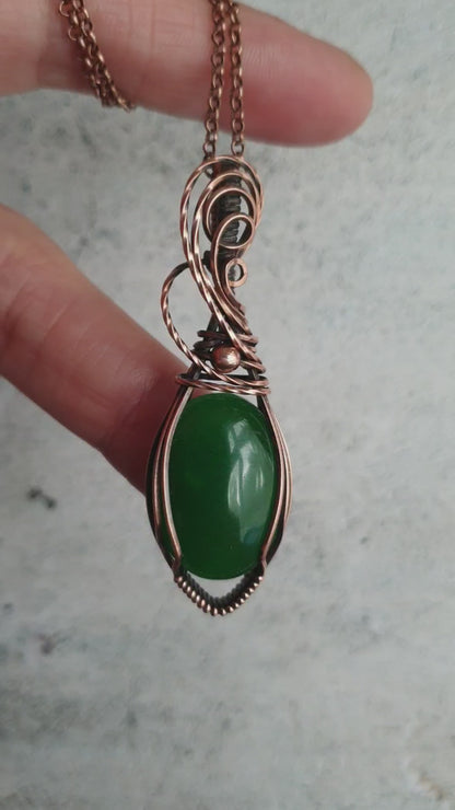 Handmade green jade necklace in copper