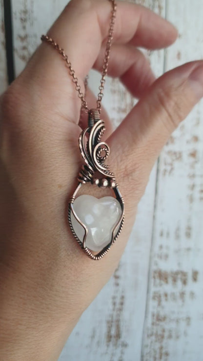 Heart shaped pink rose quartz gemstone pendant