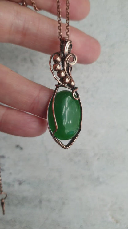 Enchanting Jade handmade copper wire-wrapped pendant