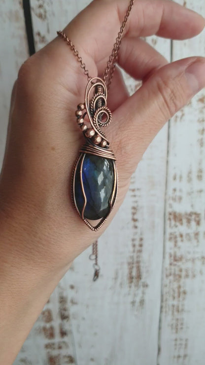 Elegant labradorite gemstone pendant in antiqued copper